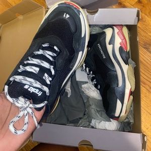 Balenciaga Triple S